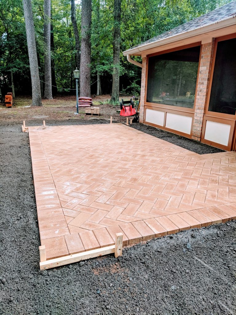 New Entrance Landscaping for Outdoor Remodeling